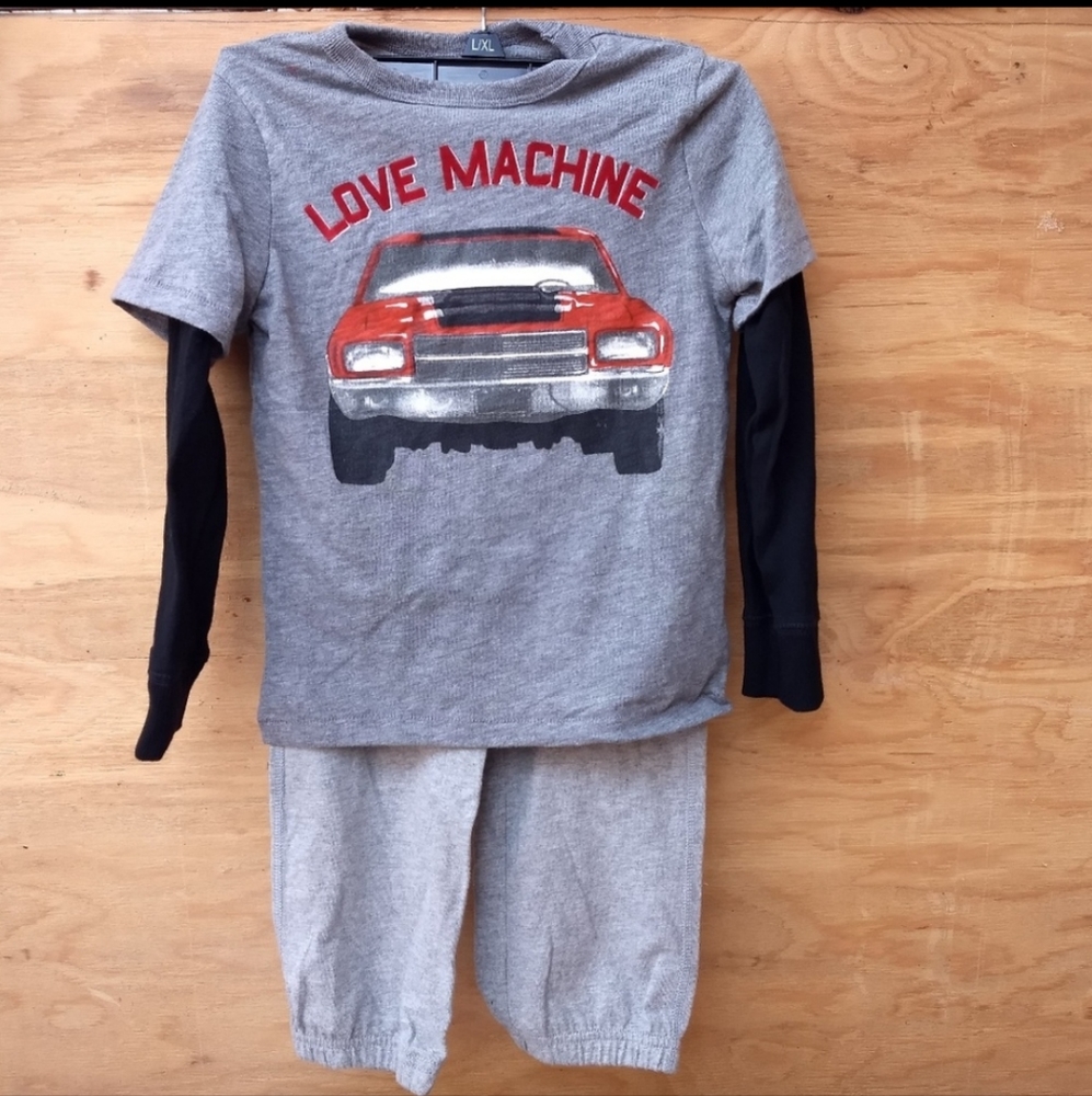 3/$25 NWT Baby Gap love machine lowrider grey red black sweats long sleeve 5T